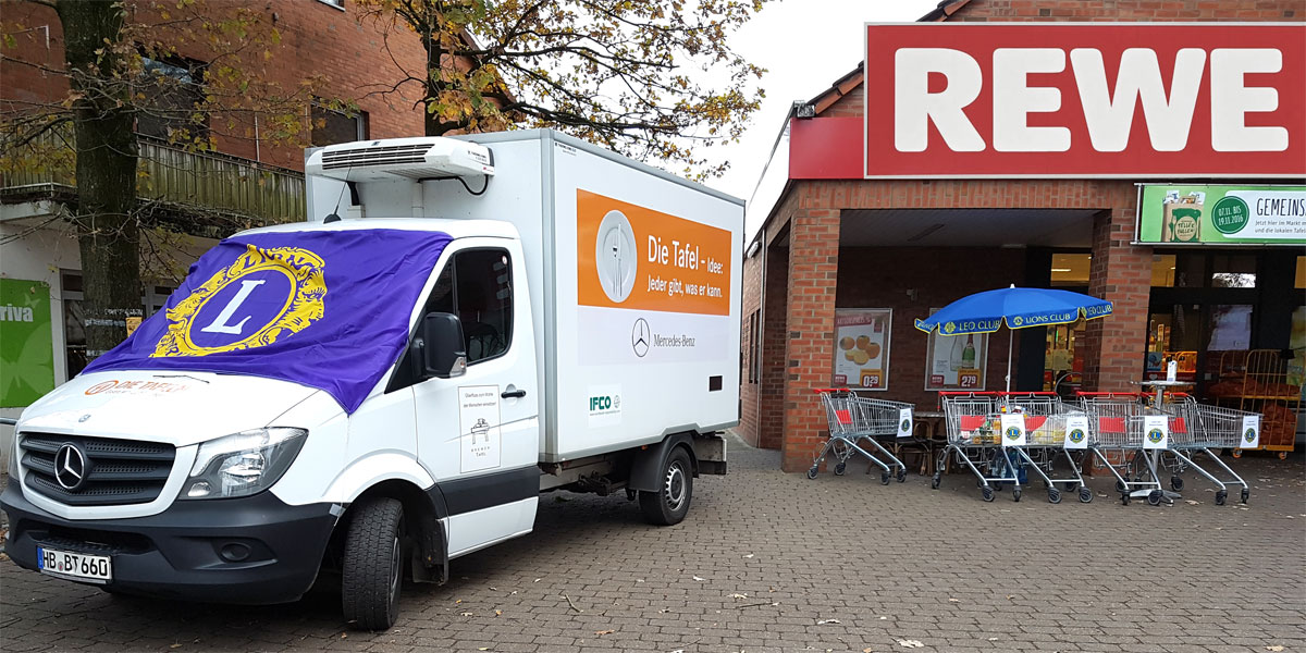 Aktion ein Teil mehr des Lions Club Bremen-Wümme vor dem Rewe Borgfeld